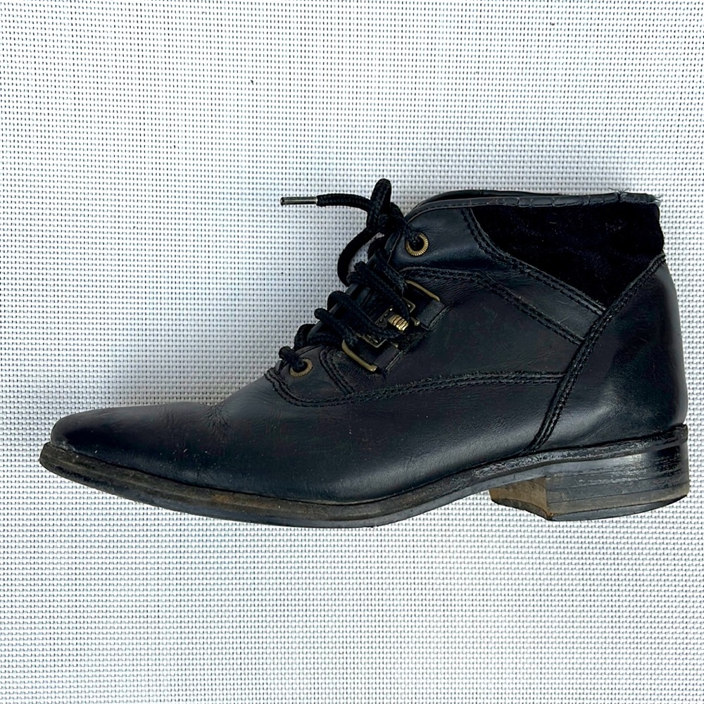 Vintage leather and suede lace up boots